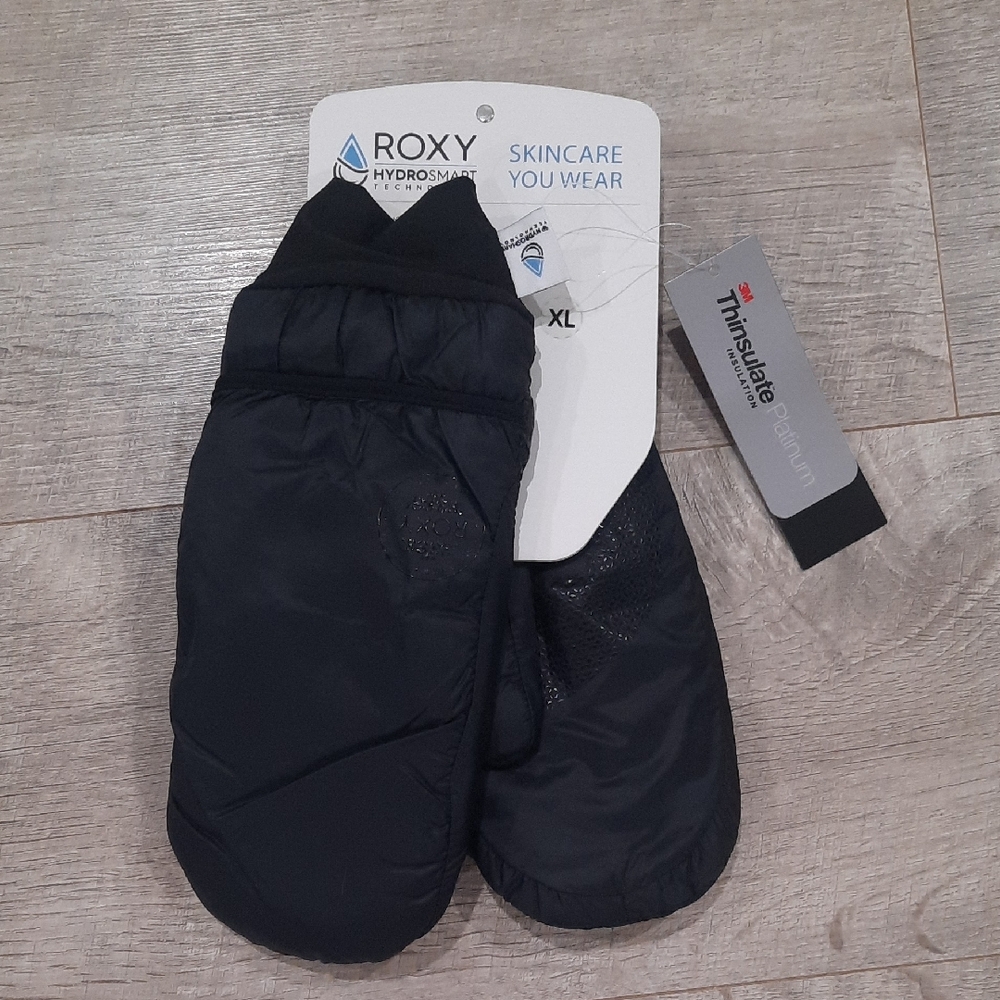 NWT Roxy Mitton Insolators